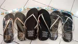 Sendal Jepit Tali Emas Dan Silver Wanita Bahan Karet Import