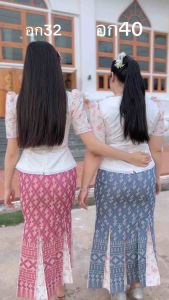 Z100(เฉพาะเสื้อ)เสื้อคอวีผ้าไหมลาวอัดกาวทั้งตัวแต่งเอวจีบแขนแต่งระบายลูกไม้ปักฉลุงานซิปหลัง