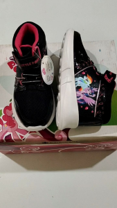 Sepatu Little Pony Boot: Desain & Fitur