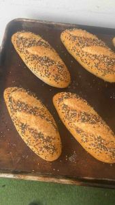 Multigrain Short  Sourdough 2 Pcs 18 Cm / 200 g ขนมปังมัลติเกรน แพ็ค 2 แท่ง 200 กรัม Homemade Multigrain Short 2 Pcs 18 Cm / 200 g