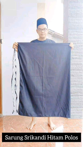 Sarung Srikandi - Sarung Lilit - Sarung Ikat - Polos Hitam - Bahan Toyobo Adem nyaman dipakai dan tahan lama