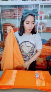 สบงพระสงฆ์ ใช้นุ่งห่มเนื้อผ้าโทเรขนาดเต็มผืน