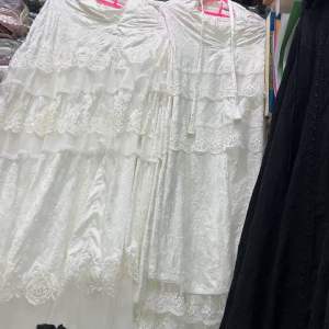 Mukena bordir cantik mawarninov terbaru 2025