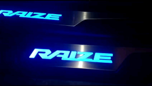 Door Sill Plate Pintu Samping Toyota Raize LED Lamp