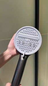 五合ㄧ大面板花洒 (12cm) 5in1 Large Panel Showerhead 五合一大面板增压花洒🚿 ,硅胶加大的面板,五档出水模式,随心切换,出水顺畅,材质升级,硅胶防堵增压花洒#淋浴花洒 #浴室用品🌈.