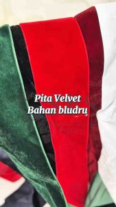 [06CM - 4CM X 5YARD] 1 ROLL PITA VELVET BLUDRU PITA KADO SOUVENIR HAMPERS CHRISTMAS GIFT KOREAN RIBBON BELUDRU FLORIST ACCESSORIES AKSESORIS DEKORASI DIY KERAJINAN NATAL MERAH MARON BURGUNDY HIJAU PUTIH SCRAPBOOK KLASIK ELEGAN VINTAGE HALUS MEWAH