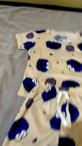 Setelan Anak Perempuan: Desain & Bahan