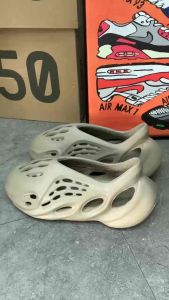 CHÍNH HÃNG - GIÀY YEEZY FOAM RUNNER ‘STONE SAGE’ - GX4472