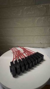 Hộp đựng cầu chì ô tô xe máy kèm cầu chì 10A - 30A