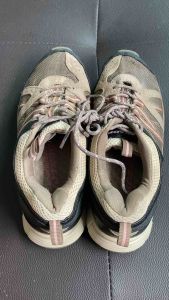 รองเท้ามือสอง ไซส์37-38 ยาว23.5