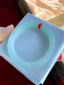 Jadeite bangle 52.5mm Grate A singapore can view and try
