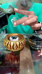 Minyak Wangi Misik Hitam Asli 100% Bibit Original 12ml