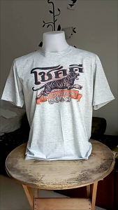 เสื้อยืดลายไทย โชคดีปีเสือ ขนาดเสื้อวัดจากรอบอก (นิ้ว) สีอังกฤษ ไซด์ S, M, L, XL, 3XL, 4XL, 5XL สำหรับผู้หญิง และสำหรับผู้ชาย ขนาดเสื้อ 32, 36, 40, 44, 48 และ 52