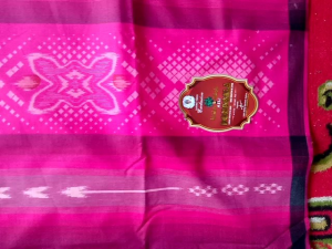 sarung donggala nanas kembang