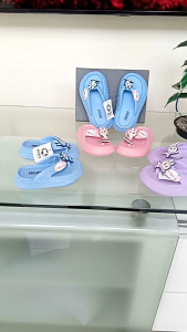 SENDAL LABUBU ANAK PEREMPUAN