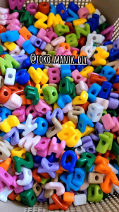 manik huruf lubang besar alfabet lengkap A sampai Z