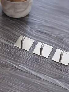 ✳️Ready Stock✳️ Thick Self Adhesive Stainless Steel Hook Living Room Hook Cloths Hanger Organizer不锈钢挂钩