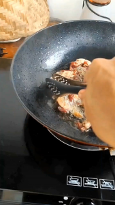 เนื้อสามชั้นวัวขุนติดมันแดดเดียว เนื้อวัวขุนรสชาติเค็ม ตามนัว ไม่เหนียว นุ่มกำลังดี สั่งซื้อ