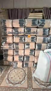 KAOSKAKI POLOS TELAPAK HITAM KOMPUTER L