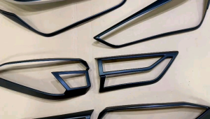 Paket Garnish Depan Belakang Yaris Cross 2023 2024 2025 Hitam Chrome Carbon