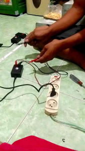 tes backlight LED sederhana auto volt 1-300v DIY