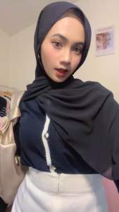 Rosie Cardigan - Cardigan Wanita Basic Kancing Knitwear Atasan Casual Outer