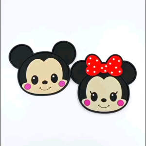 Tatakan Mobil Mickey Minnie: Desain dan Aksesori