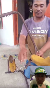 Alat panjat pohon kelapa tinggi untuk memanen buah kelapa