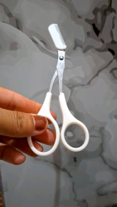 Gunting Alis Sisir / Alat Cukur Eyebrow