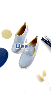 Sepatu Wanita Wedges Resleting Casual Trendy One Love Terbaru Hak Tinggi Sedang 4cm Sol Karet Anti Licin Kulit Sintetis Kualitas Premium Cocok digunakan untuk segala usia baik Muda Remaja maupun Ibu Kode SH 01