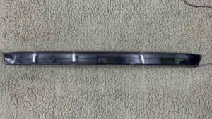 FORD EVEREST LED BAR ปี2015 สีดำเงา - คิ้วฝากระโปรงท้าย ความงามและความแข็งแรง