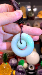 🔮天然缅甸翡翠玉 圆润光泽平安扣内加一颗路路通玉珠👍🏻 包括编织绳  平安扣直径: 3.6cm