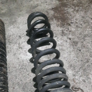 Per besi baja ulir bekas shockbreaker utuh untuk bahan pande besi experiment alat pertanian pisau golok parang tajam