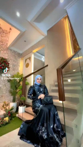 AZHARI DRES BY NAZWA ABAYA TERBARU: Pakaian Muslimah Modern