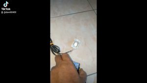 Lampu LED Blitz Pesawat 1 Channel Komplit dengan Modul Tombol Manual dan Kabel 1 Meter