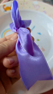 กิ๊บติดผม กิ๊บติดเก็บหน้าม้า (2ชิ้น) สวยๆ พร้อมส่ง สินค้างานผลิต โบว์ติดเก็บหน้าม้า ขนาดกว้างของตัวโบว์3นิ้ว