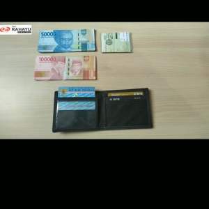 【DAPAT BOX KOTAK】 Dompet Lipat Pria + BOX Dompet Kulit Sintesis Imitasi Fashion Dompet Pria Polos Multicard Merk CLASSIC / BOSS Murah