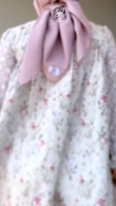 DYN - Marvilla Top DYN CLOTHINGLINE Atasan Wanita Motif