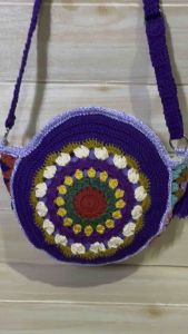 Tas selempang rajut handmade