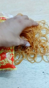 Karet Gelang Roman Kuning 500gr