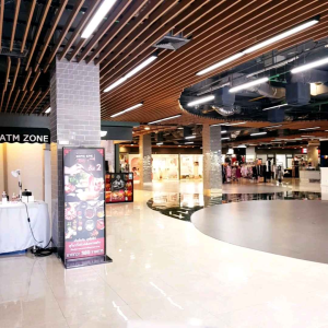 • สายชาร์จ 2 เมตร 100W • Momax Golink E-Marker C To C Cable 100W (2M)