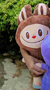 ตุ๊กตาลาบูบู้ท่ายืน 21นิ้ว ขนนุ่มนิ่ม น่ารักม้าก งานปัก การันตรีคุณภาพ สวยตรงปกแน่นอน เด็กๆชอบ