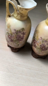 Bình hoa vẽ tay Âu xưa