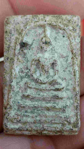 พระสมเด็จพิมพ์ใหญ่ มวลสารชัด สวยเก่า V102