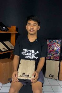 Cajon Traveler Kahon Drum Box Mini Travel Kajon Akustik Premium Double Snapy dan Dilapisin Kulit Sintetis