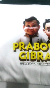 Kaos Dewasa & Anak Gemoy Prabowo Gibran: Desain Viral 2024