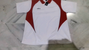 Kaos Olahraga Dry Fit Mitre: Desain Sporty & Nyaman