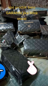 Paket Tas & Sandal Wanita Terbaru: Desain Modern & Trend Terkini