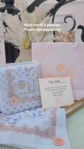 HAMPERS SEGIEMPAT VOAL MOTIF POUCH & paperbag by Dinnalul Hijab
