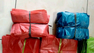 Promo  Murah Kantong Plastik Warna  Atau Plastik Belanjaan 1Kg